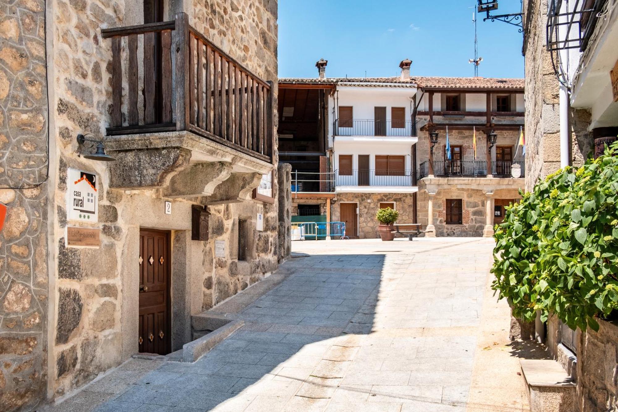 Penzion Cuesta Del Reloj Piedralaves Exteriér fotografie